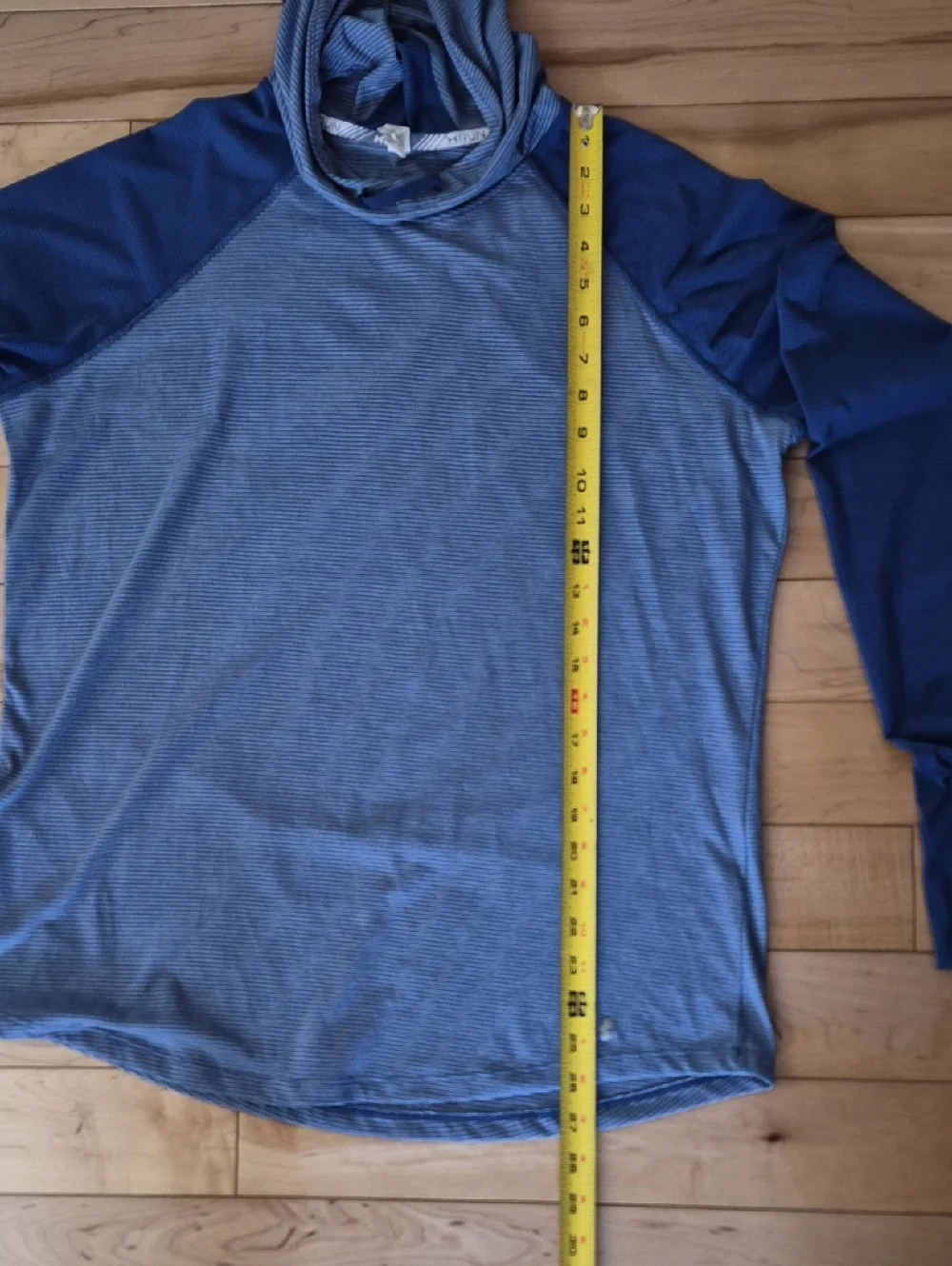 Under Armour Women's Size XL Blue Hooded Thin Performance Long Sleeve - Picture 3 of 4